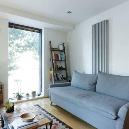 Peaceful Modern 2 Bedroom Flat With Water Views London Exteriör bild