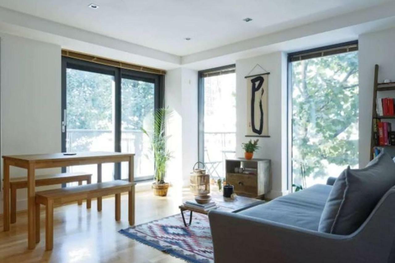 Peaceful Modern 2 Bedroom Flat With Water Views London Exteriör bild